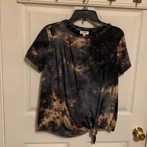 Umgee Woman Knotted Tie-Dye Short Sleeve Shirt